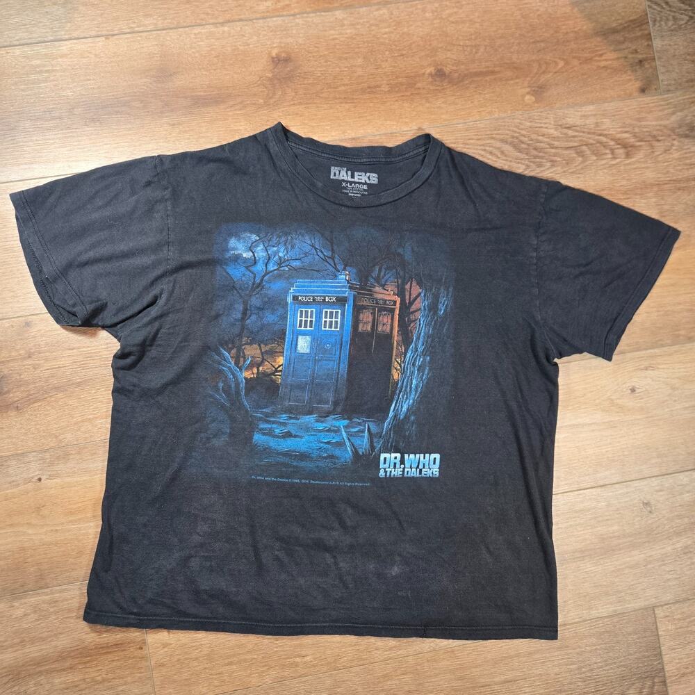 Dr Who And The Daleks T Shirt XL Black Tardis Sci Fi TV Graphic Horror Retro